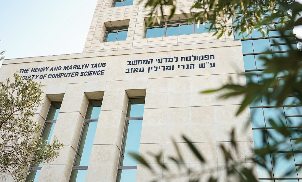 Technion Students Join Forces To Develop an App for the “Madrasa” Project